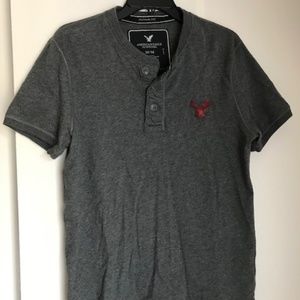 LIKE-NEW men's American Eagle shirt size medium